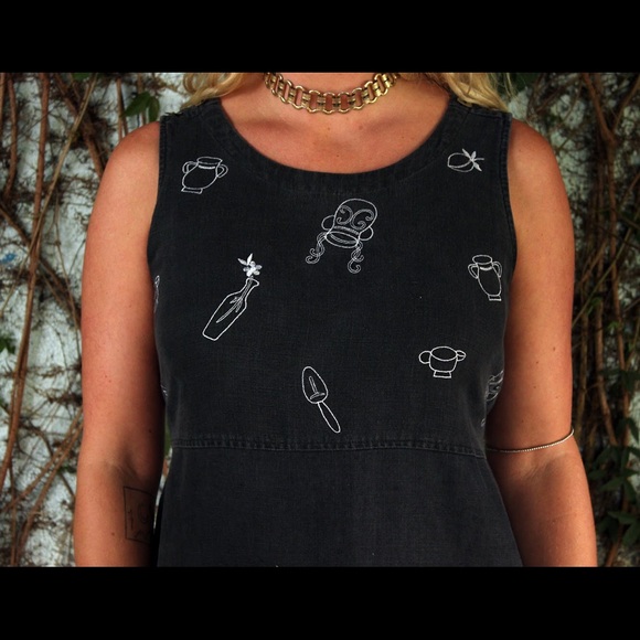 Garden Vessel Black Linen Dress - Picture 2 of 4